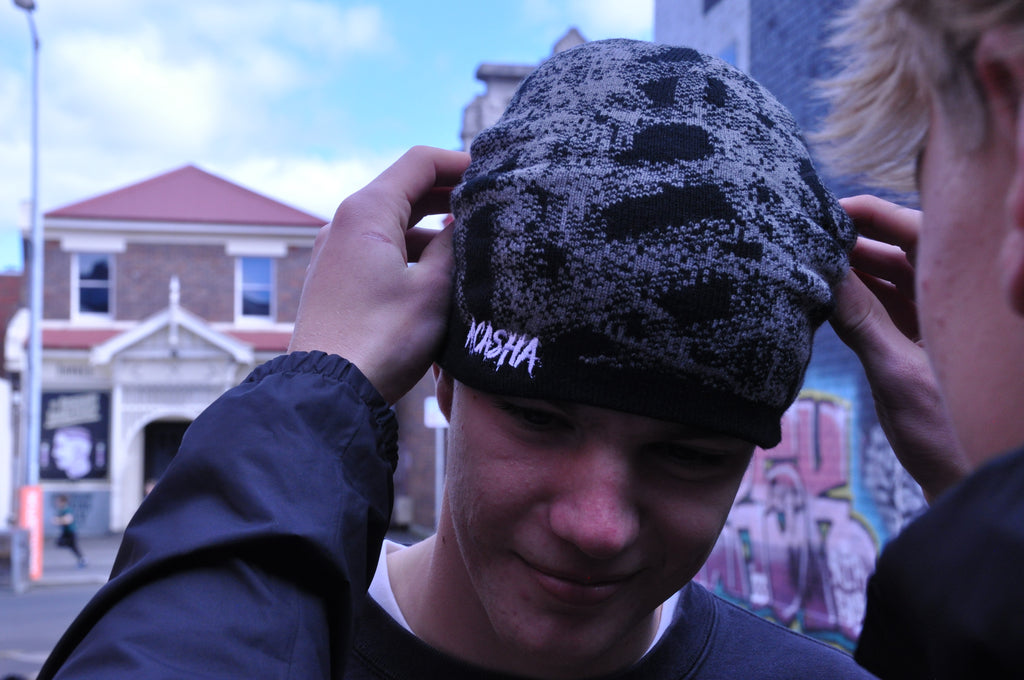 Blur Beanie (Black/Grey)
