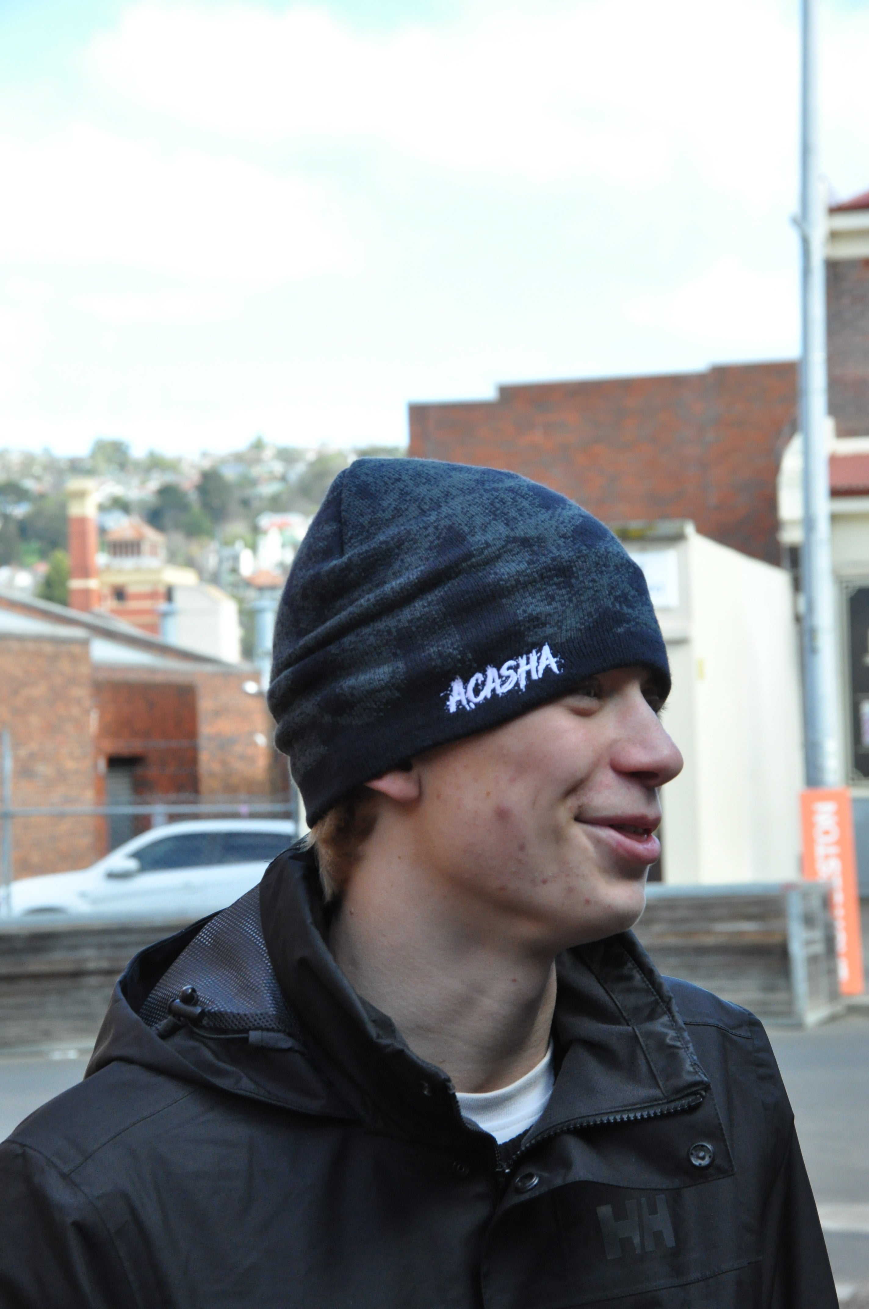 Blur Beanie (Blue)